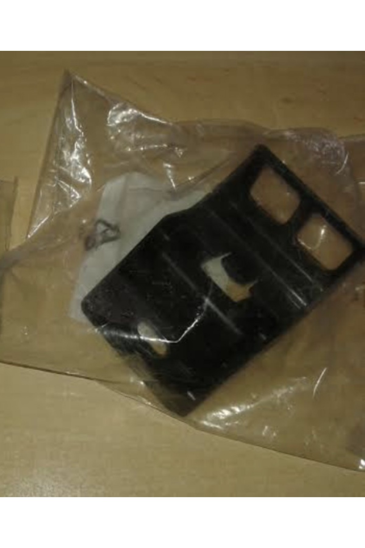 Peugeot 308 – T7 Ön Çamurluk Üst Ayak 7841.Y3