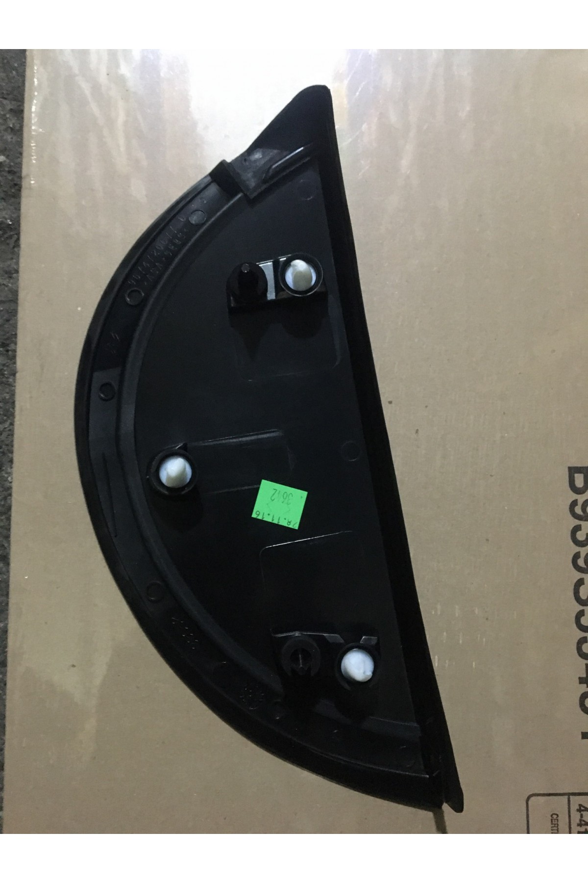 Peugeot 208 Sağ Arka Çamurluk Köşe Bakaliti 9674720080