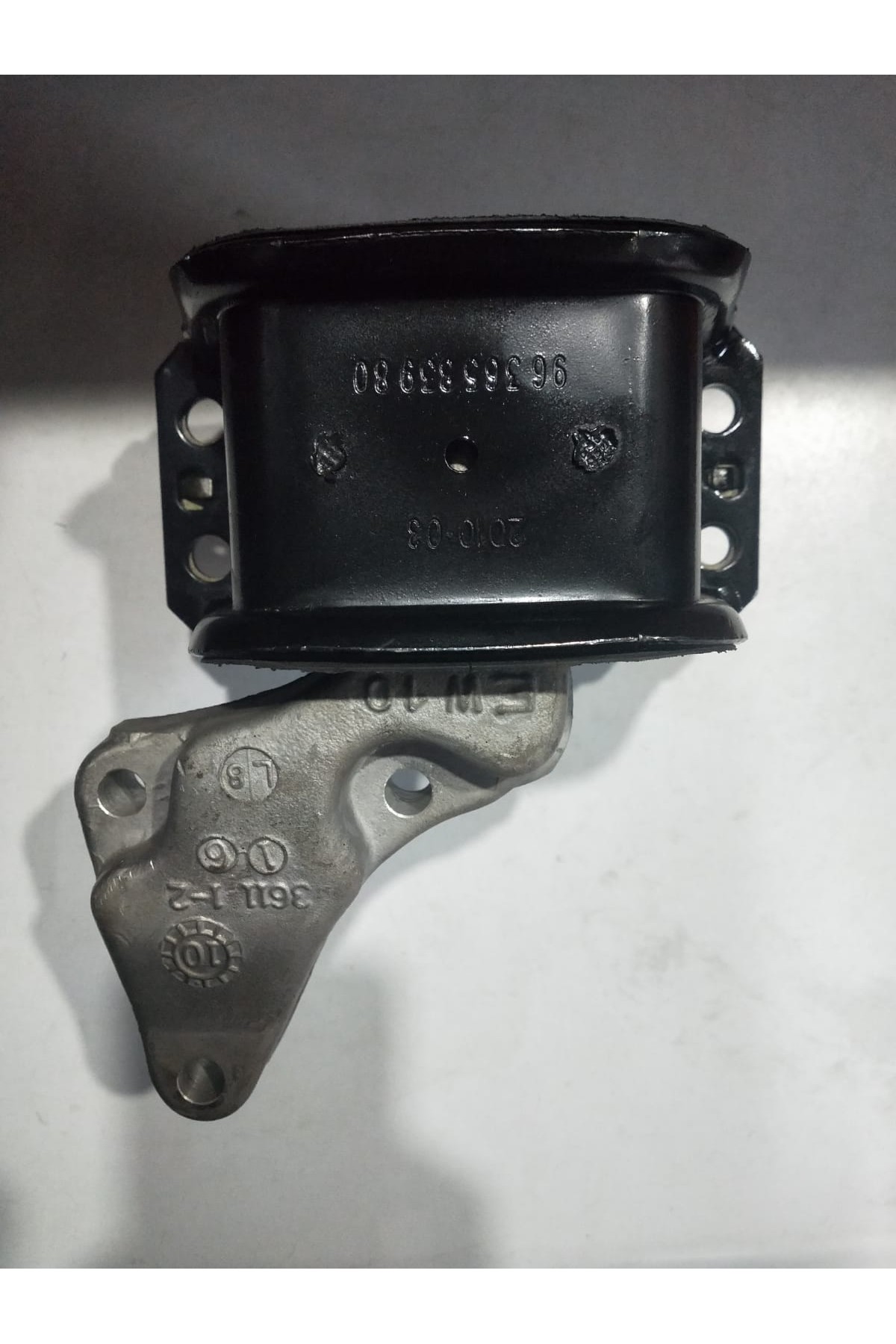 Sağ Üst Motor Kulağı 307 -C4 -308 2.0 1839.H6